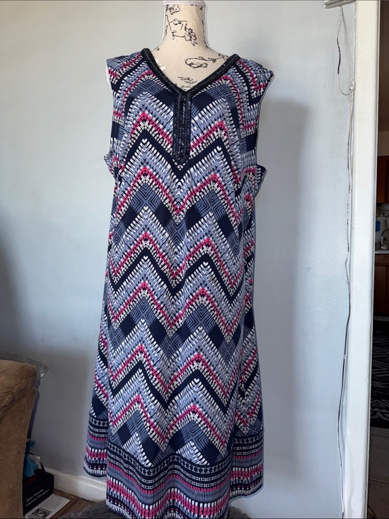 JM Collection Dresses & Skirts - JM Collection Navy, Pink & White Chevron Maxi Dress